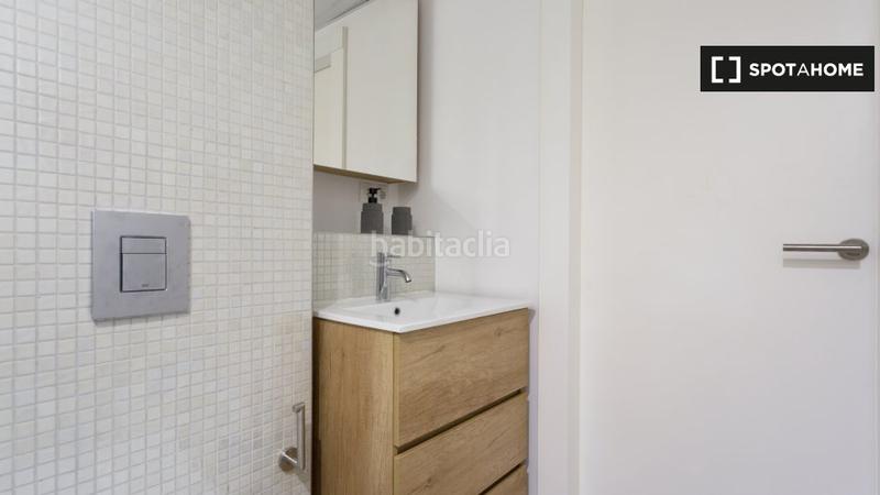 Foto 0b9b902d-f3db-4d7a-ab92-9924a35d4893. Alquiler piso estudio amueblado en un coliving en Barcelona