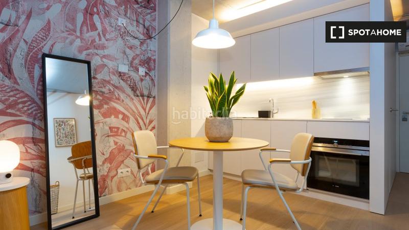 Foto 6b80efb3-48c3-451a-821f-c1084472d3f7. Alquiler piso estudio amueblado en un coliving en Barcelona