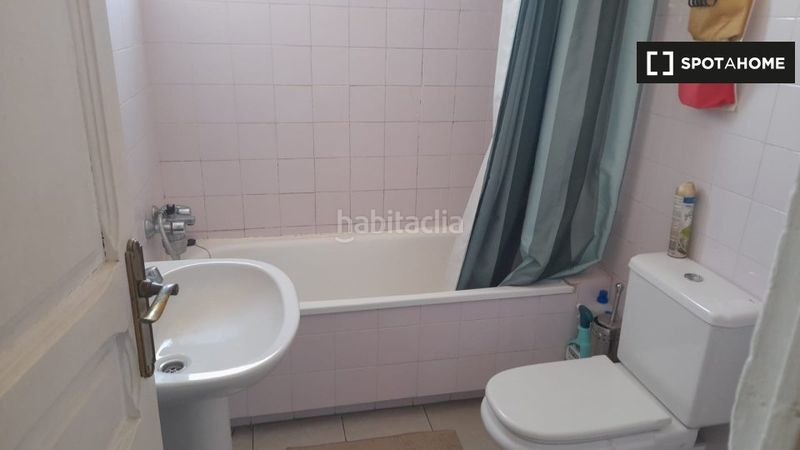 Foto 1d86c661-c9dc-4232-b503-404b09c2660b. Alquiler piso apartamento de 2 habitaciones en alquiler en la sagrada familia en Barcelona