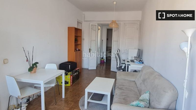 Foto ef044b00-f8c3-4800-a751-63540ad7edc8. Alquiler piso apartamento de 2 habitaciones en alquiler en la sagrada familia en Barcelona