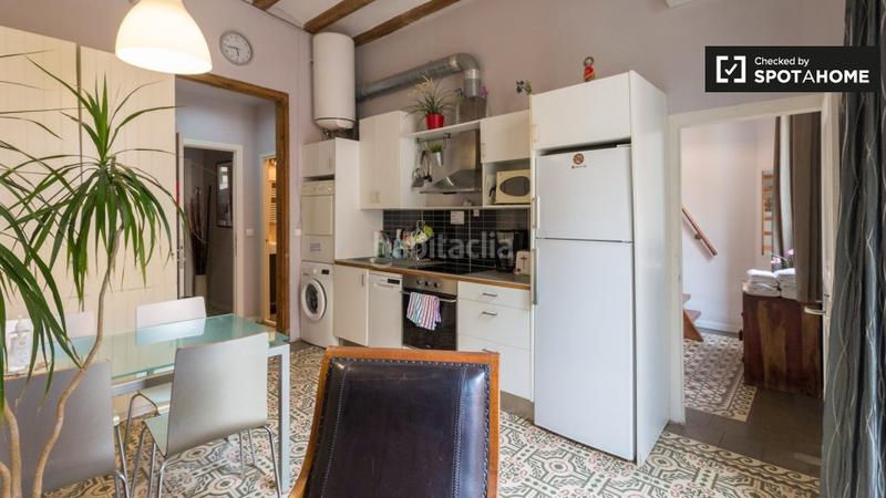 Foto 077198f8-b73e-44eb-8c3f-2d84d3c2fd1f. Miete etagenwohnung mit heizung in Raval Barcelona