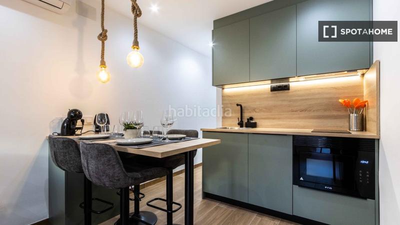 Foto 7fbca3ed-e02b-491e-8334-8841f6f7b2f2. Alquiler piso estudio en alquiler en la Sagrada Família, en Barcelona