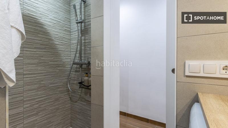 Foto 4bd9a9a9-5cb8-4dc0-8271-8ccbdb4fa71b. Lloguer pis amb calefacció a Sagrada Família Barcelona