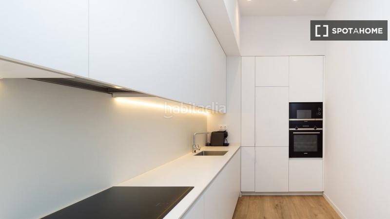 Foto 88351d68-8f4f-4a16-b570-2071c6a5eca2. Alquiler piso  de 3 habitaciones en alquiler . en Barcelona