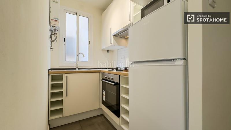 Foto 9c358963-ca15-47d2-be88-fd5cd55a9bc0. Rent flat with heating in Sant Antoni Barcelona