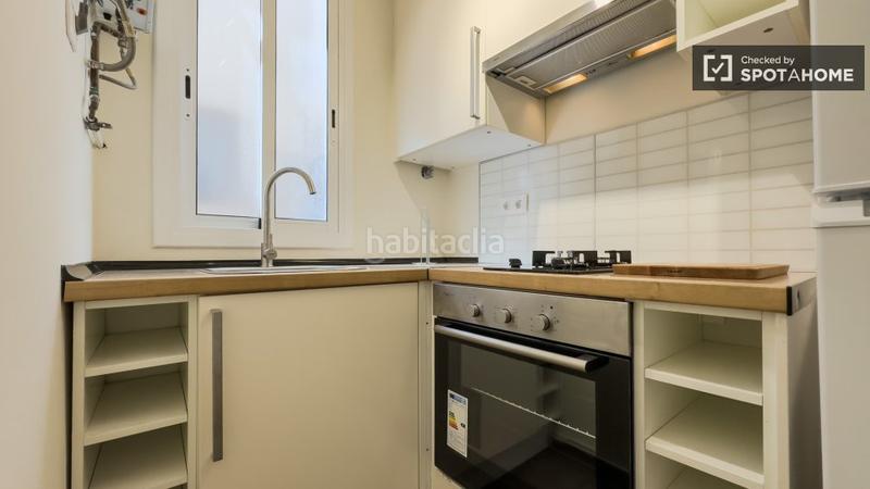 Foto d2a9558a-057f-41d8-bcfc-15f3005bbf18. Rent flat with heating in Sant Antoni Barcelona