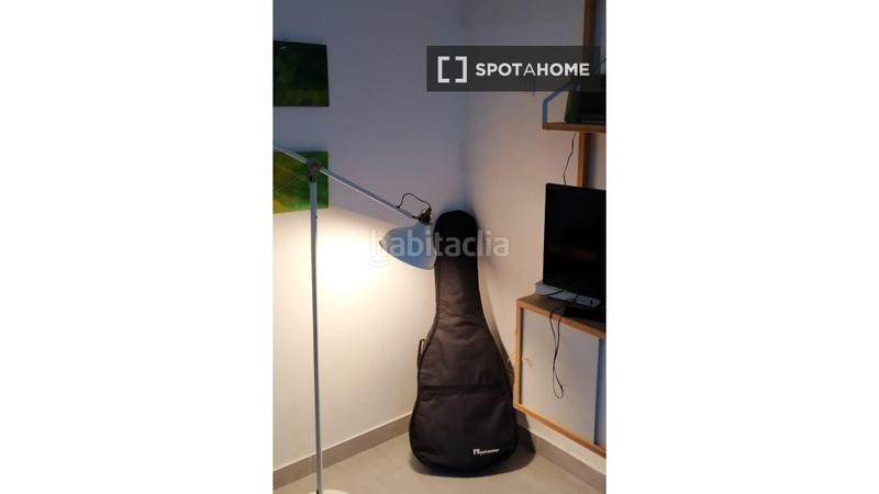 Foto 96af0321-fc4e-4149-8cac-5430bb1fe9f8. Lloguer pis amb calefacció a Creu de Barberà Sabadell