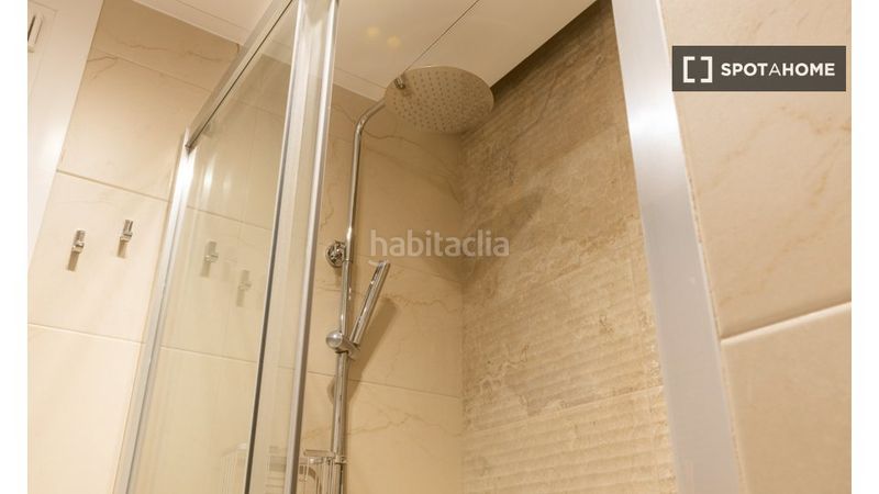 Foto 0889cc6f-85d4-456e-b11d-cf01d644d8d2. Alquiler piso  de 3 habitaciones en el camp den grassot, . en Barcelona