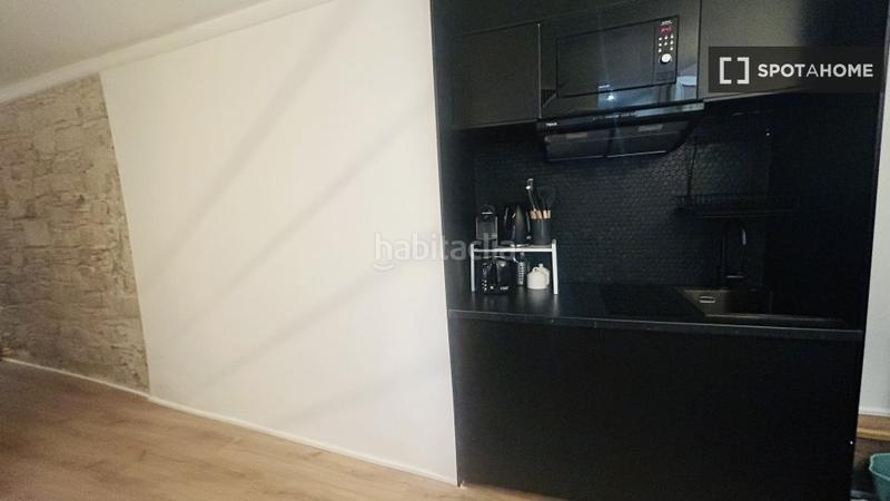 Foto f53421dd-3b34-48d8-b4cb-6f092960553f. Affitto appartamento con riscaldamento in Gòtic Barcelona