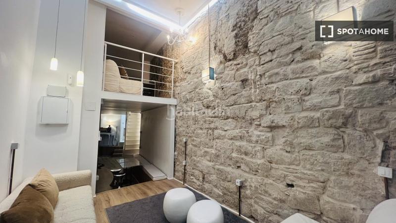 Foto 632887c5-6fa3-49fc-a70b-c19adc07f936. Alquiler piso estudio en alquiler en el Gòtic, en Barcelona