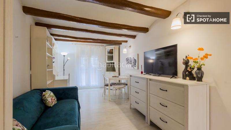 Foto 30853d04-d294-4f63-88c3-7e359ebbcb2b. Rent flat with heating in Raval Barcelona