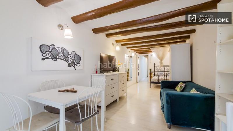 Foto c2603935-ba26-4bf5-b275-af269097465a. Rent flat with heating in Raval Barcelona