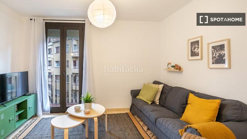 Foto f2dedd68-af3d-42cb-8751-fb49d1760854. Rent flat with heating in Sant Antoni Barcelona