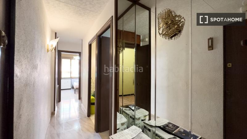 Foto 66804ba0-dcc9-496b-bebb-3200f3318954. Alquiler piso apartamento de 4 dormitorios en alquiler en Barcelona