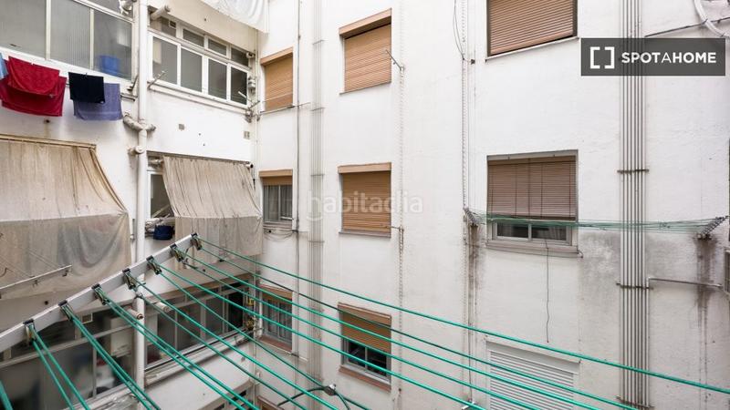 Foto b71c3577-4e47-496a-8dd7-055bbef2a097. Alquiler piso apartamento de 4 dormitorios en alquiler en Barcelona