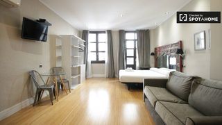 Location Appartement à St. Pere - Sta. Caterina - El Born. Estudio en alquiler en sant pere, barcelona