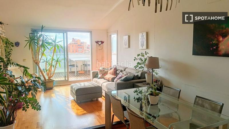 Foto 57c3b54f-be3b-4352-aaf9-42ecf557a843. Miete etagenwohnung mit heizung in El Camp de l´Arpa del Clot Barcelona