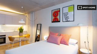 Miete Etagenwohnung in Fort Pienc. Estudio amueblado en un coliving en barcelona