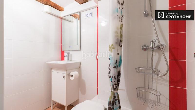 Foto d0786c06-e8bd-40c2-b973-f83b19ad8491. Alquiler piso apartamento de 2 dormitorios en alquiler en Barcelona