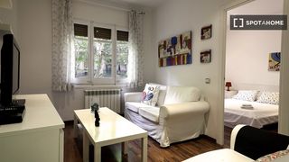 Rent Flat in Sant Antoni. Apartamento de 2 dormitorios en alquiler en sant antoni, barcelo