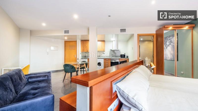 Foto 1f630682-5d73-4c27-b8a5-1429a666658e. Rent flat with heating in Raval Barcelona