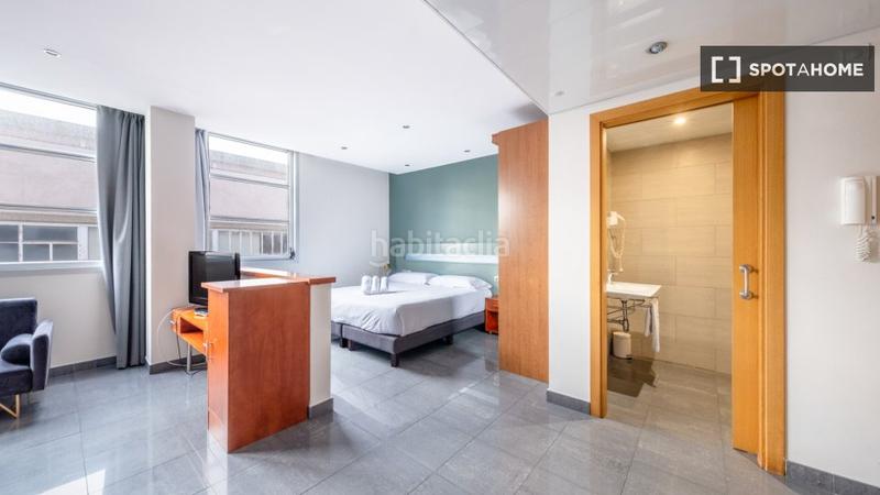 Foto be09ed5b-f864-4e07-b4fc-61b2e759aaf9. Miete etagenwohnung mit heizung in Raval Barcelona