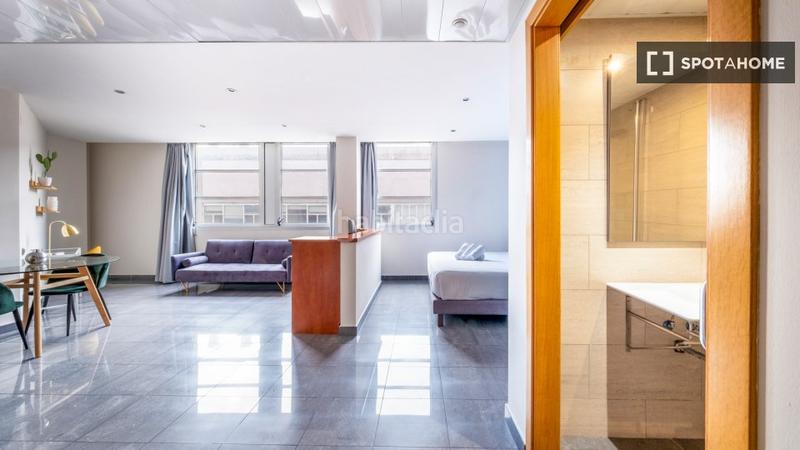 Foto 86812e97-00a2-4f1e-88cc-605a1f6029b2. Rent flat with heating in Raval Barcelona