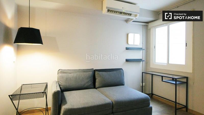 Foto 935a476d-23dd-4e8e-99c6-e5c39d28c9c5. Alquiler piso furnishe estudio en alquiler en sant andreu, en Barcelona