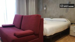 Alquiler Piso en St. Pere - Sta. Caterina - El Born. Elegante estudio en alquiler en el born, barcelona