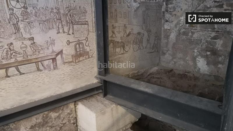 Foto f5322f23-4389-451a-b702-2e18f7877eca. Lloguer pis amb calefacció a St. Pere - Sta. Caterina - El Born Barcelona