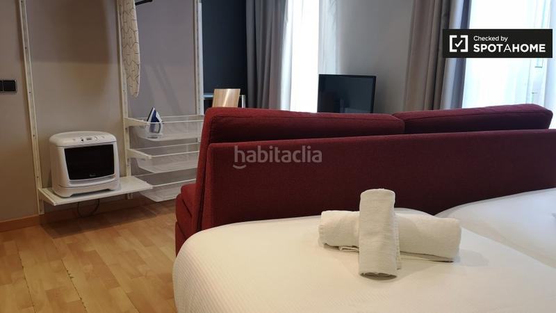 Foto 494653ad-dbe8-4ed2-b76d-d6a54225ff19. Location appartement avec chauffage dans St. Pere - Sta. Caterina - El Born Barcelona