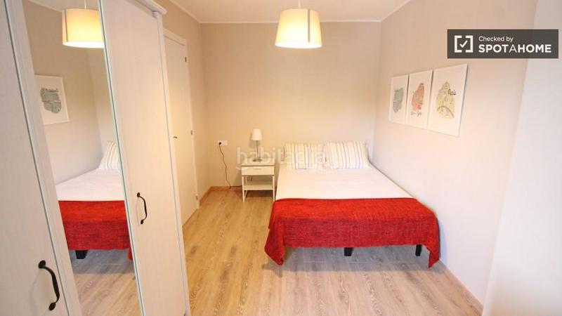 Foto 69bf2f45-0e68-4fc6-b15b-9be43fb8403a. Alquiler piso apartamento de 3 dormitorios en alquiler en horta guinardó, en Barcelona