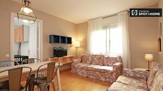 Rent Flat in Baix Guinardó. Apartamento de 4 dormitorios en alquiler en hortaguinardó, barce
