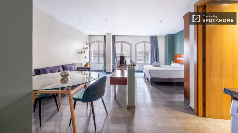 Foto 4f54b219-8d99-4747-b9f7-2f7fb1c4e16e. Location appartement avec chauffage dans Raval Barcelona