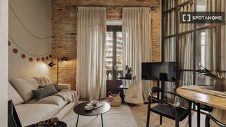 Rent Flat in Raval. Piso en alquiler en el raval, barcelona