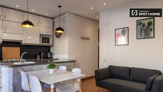 Rent Flat in Vila de Gràcia. Apartamento amueblado de 2 dormitorios en alquiler en gràcia, ba