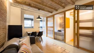 Lloguer Pis a El Poble Sec - Parc de Montjuïc. Piso en alquiler de 2 habitaciones en el poblesec, barcelona