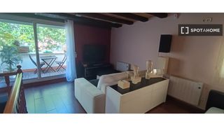 Rent Flat in Singuerlín. Piso en alquiler de 2 habitaciones en santa coloma de gramenet