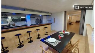 Miete Etagenwohnung in Centre. Estudio en alquiler en el centro de barcelona.