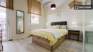 Rent Flat in Raval. Apartamento de 2 dormitorios en alquiler en el raval, barcelona