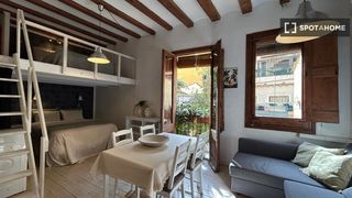 Affitto Appartamento in Raval. Piso de 2 habitaciones en alquiler en el raval, barcelona