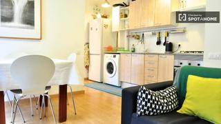 Lloguer Pis a Besòs - Maresme. Apartamento de 3 dormitorios con balcón en alquiler, poblenou, b