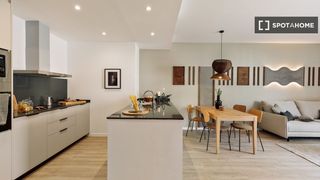 Affitto Appartamento in Sant Antoni. Apartamento de 2 dormitorios en alquiler en el raval, barcelona