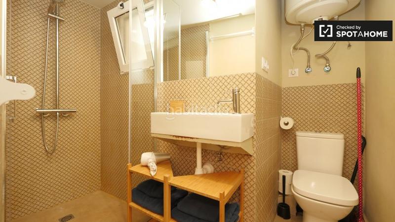 Foto 827a88e1-0367-460c-9ea8-6a16bd9ea530. Alquiler piso estudio en alquiler en barri Gòtic, en Barcelona