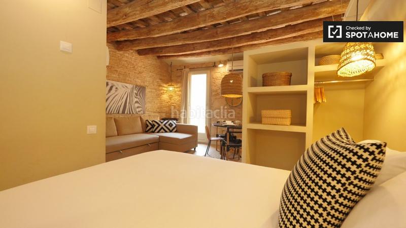 Foto 650f914f-4c7e-4c76-bc11-fc1d24d2dad7. Miete etagenwohnung mit heizung in Gòtic Barcelona