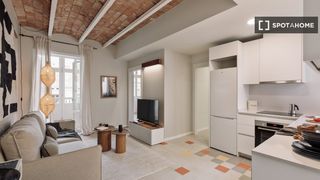 Rent Flat in Dreta de l´Eixample. Piso en alquiler de 2 habitaciones en la dreta de leixample.
