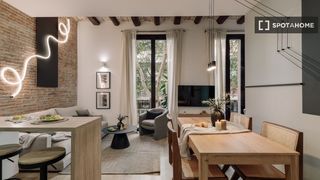 Lloguer Pis a Sant Antoni. Piso de 2 habitaciones en alquiler en sant antoni, barcelona.
