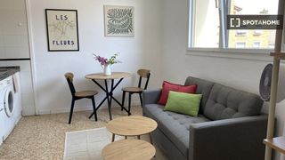 Miete Etagenwohnung in Sant Antoni. Apartamento de 1 dormitorio en alquiler en sant antoni, barcelon