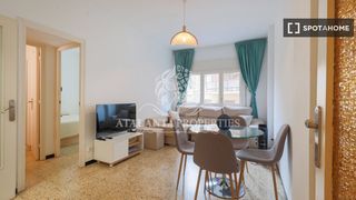 Miete Etagenwohnung in Horta. Se alquila piso de 4 habitaciones en horta, barcelona.