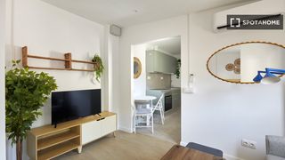Miete Etagenwohnung in Besòs - Maresme. Piso en alquiler de 1 habitación en el besòs i el maresme.
